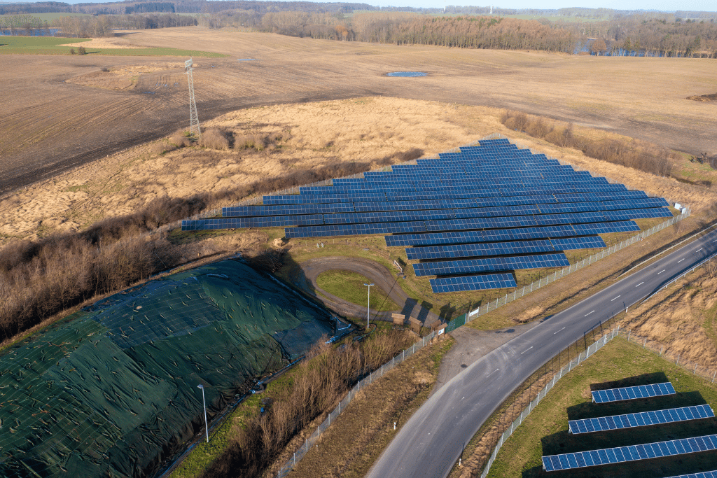 Maximieren Sie Ihre Erträge mit Freiflächen-Photovoltaik Vergütung!